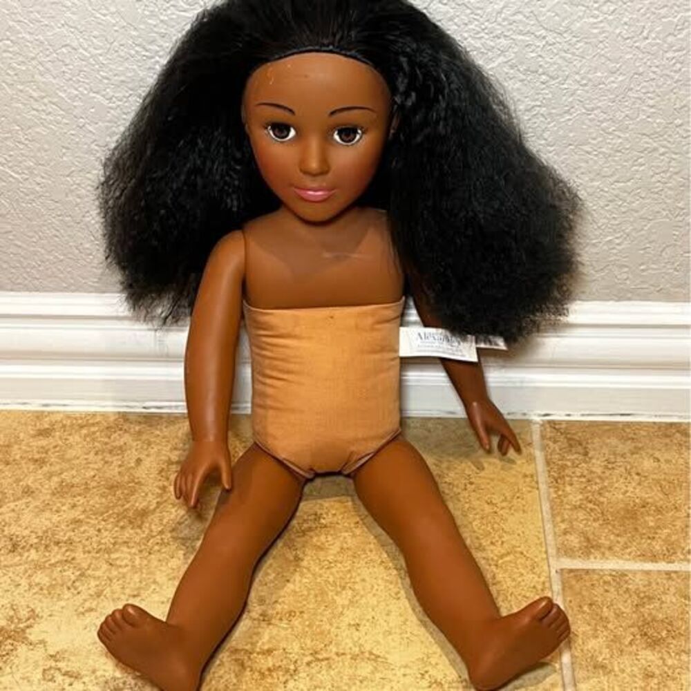 Madame Alexander 18” African American Doll 2011 Brown Eyes Black Hair